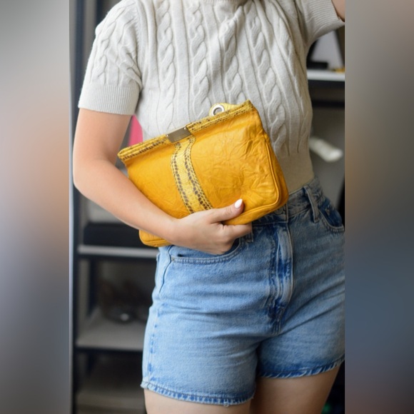 Jimmy choo yellow leather snakeskin clutch - Picture 4 of 16